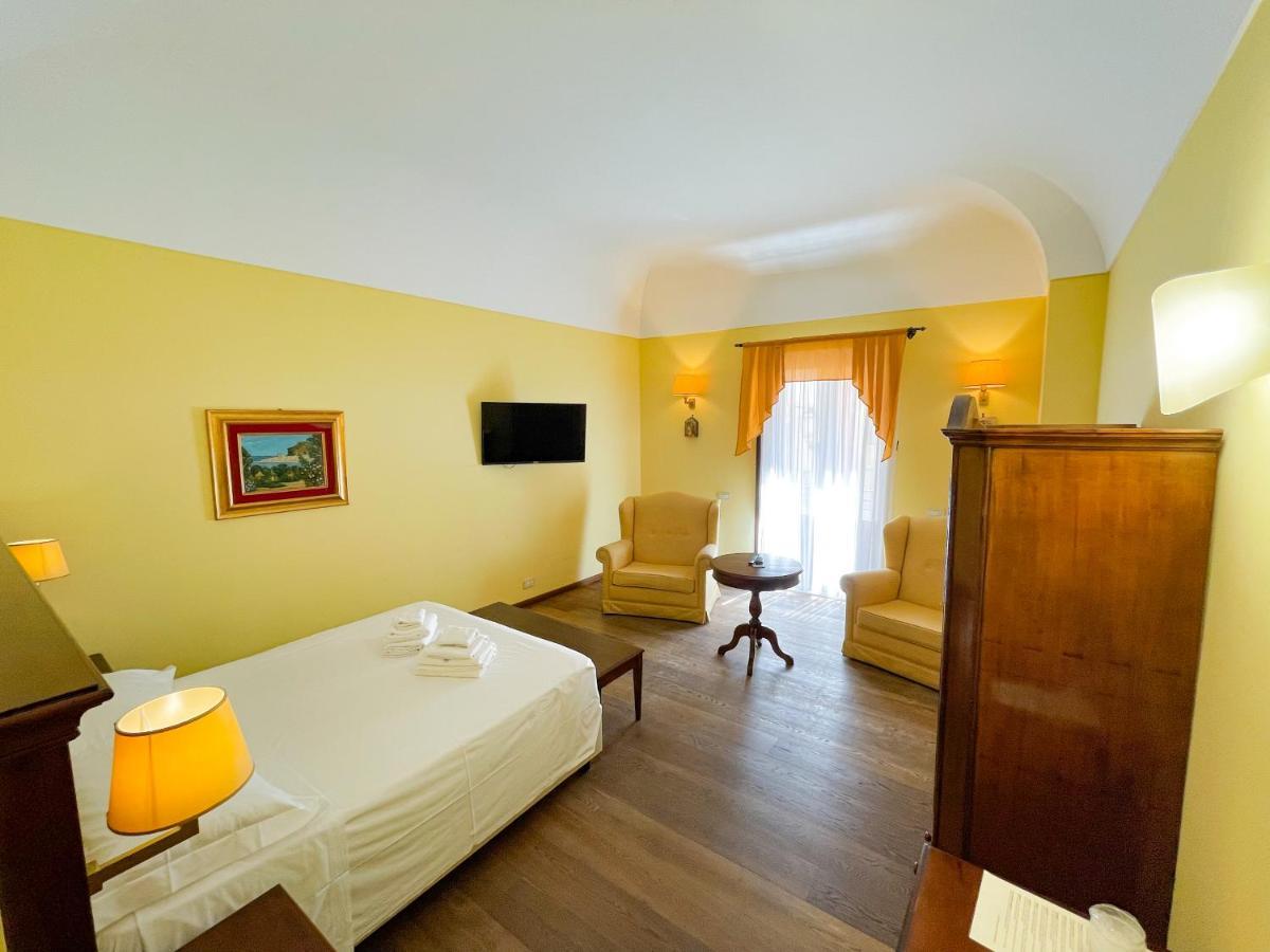 Hotel La Plumeria 4*