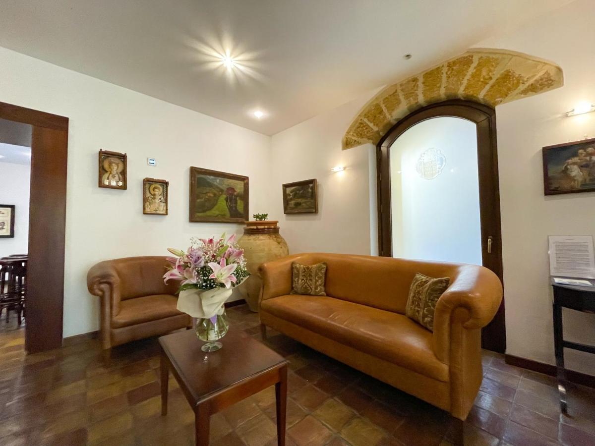 Hotel La Plumeria 4*