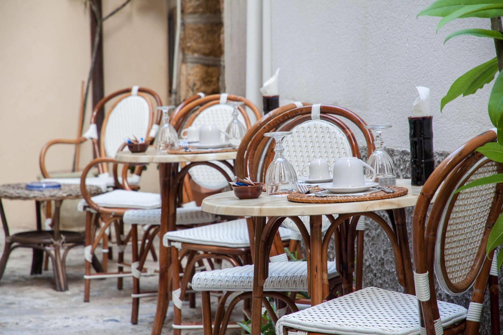 Hotel La Plumeria